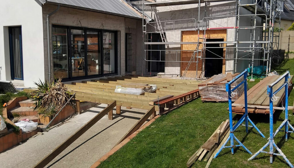 Aménagement d'une terrasse pour l'été by RGE35 à Dinard 2