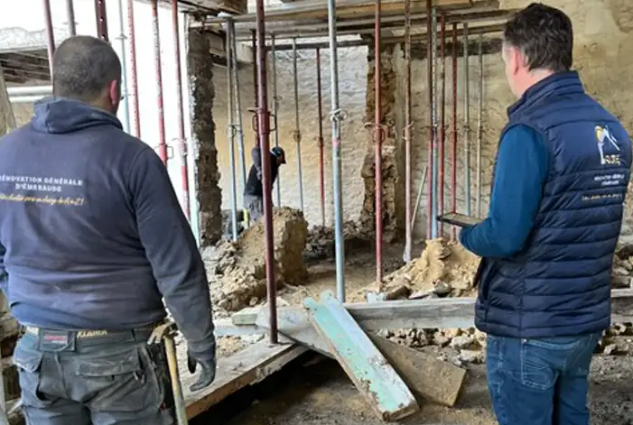 Reconstruction de la structure d'une maison à Dinard par RGE 35
